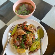 เฝอ เตี๋ยวเนื้อน่อง ເຝີລາວເຝີວຽງຈັນ🇱🇦