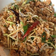 เมนูของร้าน ยำแหนมคลุก ป้าแจ่ม ตลาดอัศวิน