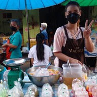 ขนมจีน&ขนมหวาน ร้านเจ้น้อง (ตลาดซอยไร่รั้ง)