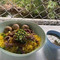 ก๋วยเตี๋ยวอะไรหวะ?