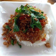 นพเก้าผัดกะเพราราดข้าวหอม