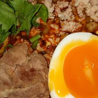 เตี๋ยวต้มยำ มะนาวสด ไข่ยางมะตูม