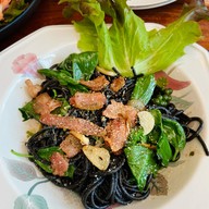 ทองหล่อ คาเฟ่