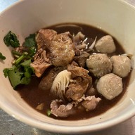 ชัยทิพย์ ถนนสมเด็จพระเจ้าตากสิน