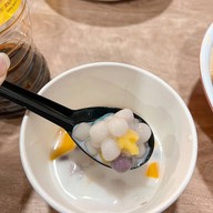 เมนูของร้าน บัวลอยมะพร้าวอ่อน อุทัยธานี