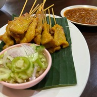 เมนูของร้าน ก๋วยเตี๋ยวไทยตาปุ้ย