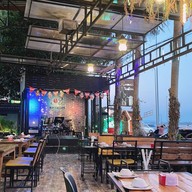 Riverside Restaurant&Bar Bungkan