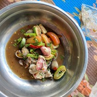 ชบาเมี่ยงปลาเผา หน้าศาลชลบุรี จิ้มจุ่ม,หมูกระทะ ตามสั่ง ส้มตำ ยำ