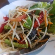 นายจิน ไก่อบโอ่ง