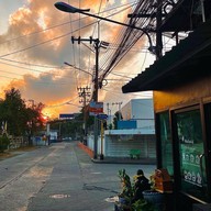 หอม- กะ-เพา สูตรพริกแห้งแซ่บปากซี๊ด By เจ้นก