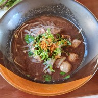 เมนูของร้าน ก๋วยเตี๋ยวน้ำตกคุณหนิง@MFU
