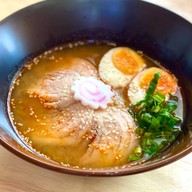 ร้านก๋วยเตี๋ยวลูกชิ้นปลากรายเจ๊ต้อย เมืองเพชรบูรณ์