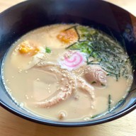 ร้านก๋วยเตี๋ยวลูกชิ้นปลากรายเจ๊ต้อย เมืองเพชรบูรณ์