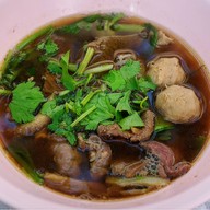 โตเกาเหลาหนองมน ศรีราชา