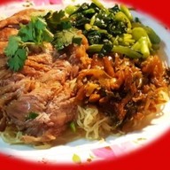 อาหลงขาหมู ลาดปลาเค้า54