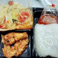 เมนูของร้าน ตำกะยำ อารีย์