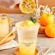 Yuzu House (Permanently Closed) มอเตอร์เวย์ ชลบุรี