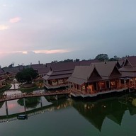 บรรยากาศ The Legend Siam