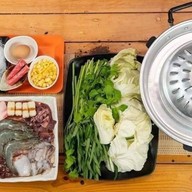 หมูกะทะครัวแชมป์ ประชาอุทิศ แชมป์ประชาอุทิศ