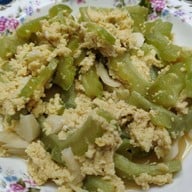 ร้านหัวปลา เล่าหยี โภชนา ลาซาล 73