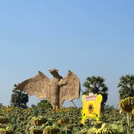 หุ่นฟางยักษ์ บ้านคลองใหญ่