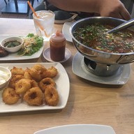 ส้มตำ ยำ เผา กะหลิม (ป่าตอง)