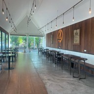J'coffee Mueang Ek