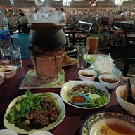 เจ้แขกแจ่วฮ้อน ห้วยวังนอง