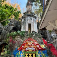 วัดถ้ำมังกรทอง