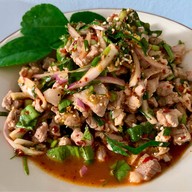 ส้มตำยำแซ่บนัวส์