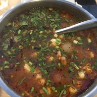 ส้มตำ ยำ เผา กะหลิม (ป่าตอง)