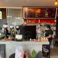 la moon ฎี กาแฟ กาดสันป่าข่อย