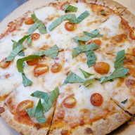 The Tram The Gems Mining Pool Villa Pattaya