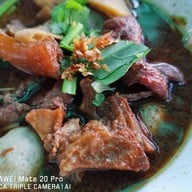 เนื้อตุ๋นพัฒนาการ 68 (Pattanakarn Braised Beef Soi 68)