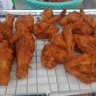 ไก่ทอด 2 รส✌🏻 (สาขา 2 ปั๊ม ปตท.ค่ายกฤษณ์ศรีวะรา ) ขายอยู่ข้างปั๊มน้ำมันปตท.ค่ายกฤษณ์ศรีวะรา ( มทบ.29 )