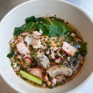 ก๋วยเตี๋ยวชักธง (ดู๋ดี๋) แสนภูดาษ