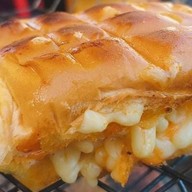 ขนมปังปิ้งเตาถ่าน ปอ อัง ปัง