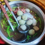 เมนูของร้าน เนื้อตุ๋นท่าน้ำสาธุประดิษฐ์ ยานนาวา (Yan Nawa)