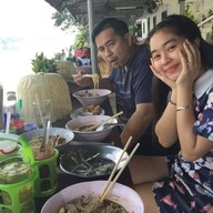 ก๋วยเตี๋ยวห้อยขา กำแพงเพชร