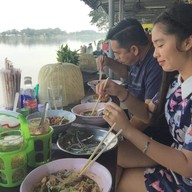 ก๋วยเตี๋ยวห้อยขา กำแพงเพชร