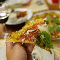 บริษัท ฟูลเฟลเวอแอนด์ริช จำกัด -