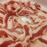 ดาดดีย์ สกลนคร หมูกะทะ ย่างเนย