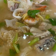 เมนูของร้าน ข้าวต้มปลา 164  จ.บุรีรัมย์