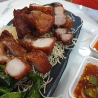 เมนูของร้าน ยำคุณแม่ - วันนิมมาน