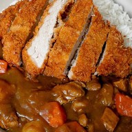 อุไม่  Donburi & Japanese Curry