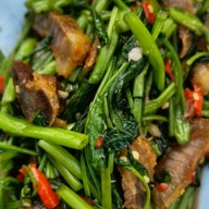 เมนูของร้าน น้องฟ้าข้าวต้มกุ้ยใบเตย หมู่บ้านรัตนโกสินทร์ รังสิต