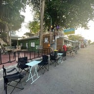 Brew Bar coffee on the beach บางแสน