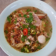 ก๋วยเตี๋ยวสามหมวย
