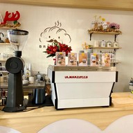 Breadfast Homemade Bakery & Drinks