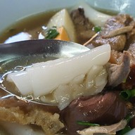 ก๋วยจั๊บเฮียตั่วเท๊า (เจ้าเก่าเยาวราช)